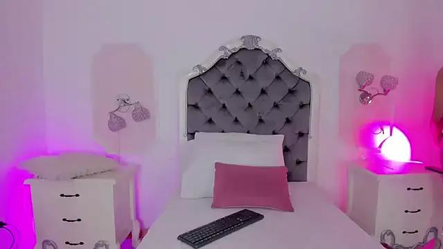 PollyGrey_ on StripChat 