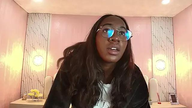 Qeen_blackk on StripChat 
