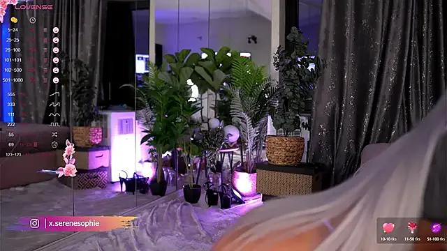 Serene_Sophiex on StripChat 