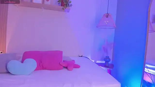 SussyLondon on StripChat 