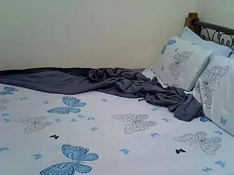 Sweet_Bear on StripChat 