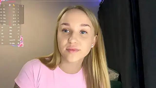 TanekaBoitel on StripChat