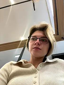 ValenciaShock — SPREAD MY HOT ASS  IN DOGGY